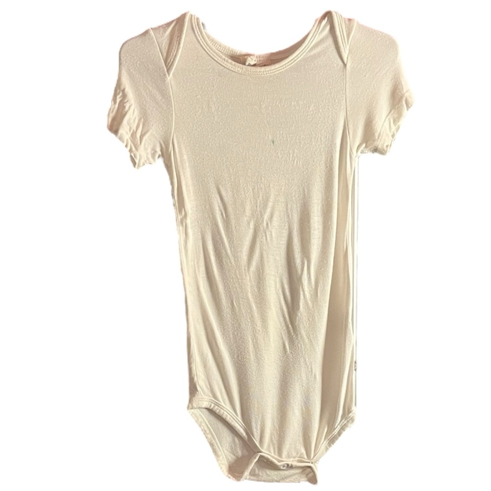 Kyte BABY Cream Short Sleeve Bodysuit